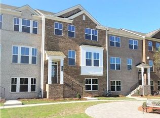 656 Sunset Park Dr, Suwanee, GA 30024