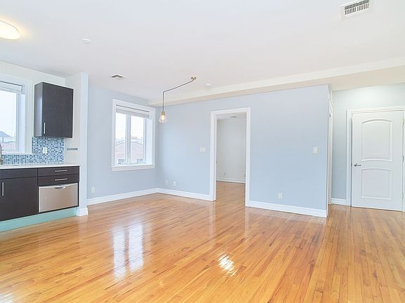 3rd image of 175 Payson Ave #Penthouse A