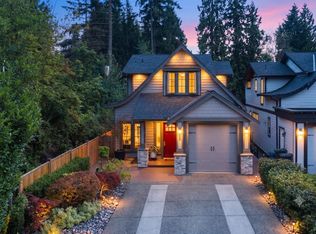 1585 Draycott Rd, North Vancouver, BC V7J1W3