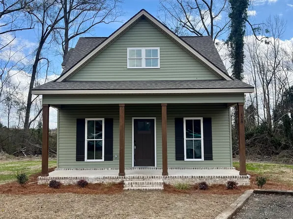 128 Woods Ave, Portal, GA 30450