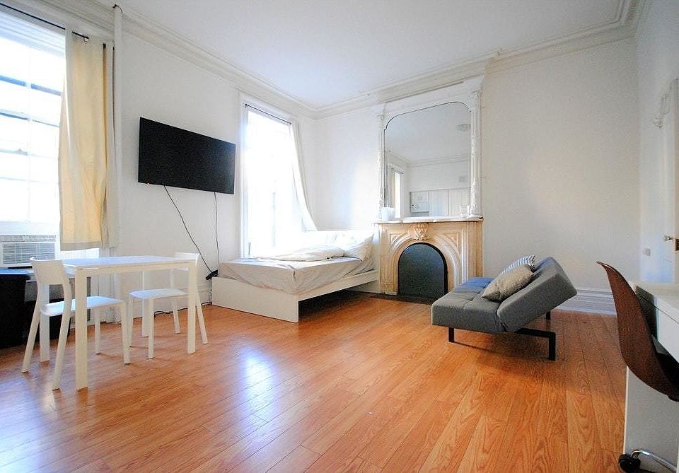 1st image of 81 Charles St #11