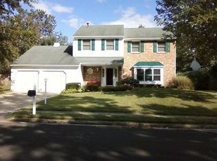 22 Sheffield Ln, Mount Laurel, NJ 08054