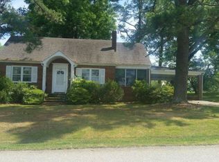 102 College St, South Hill, VA 23950