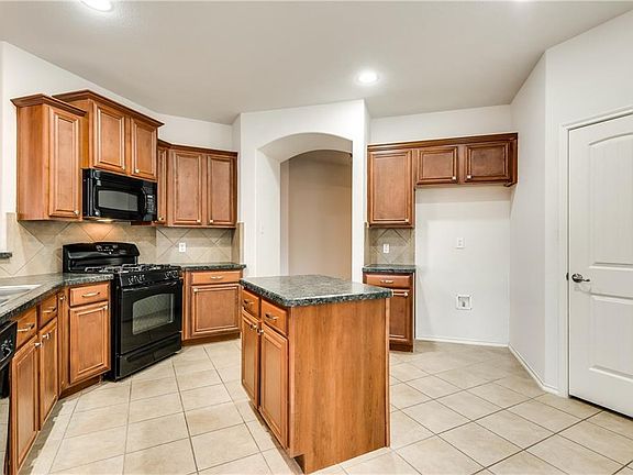 5th image of 9612 Starfire Dr