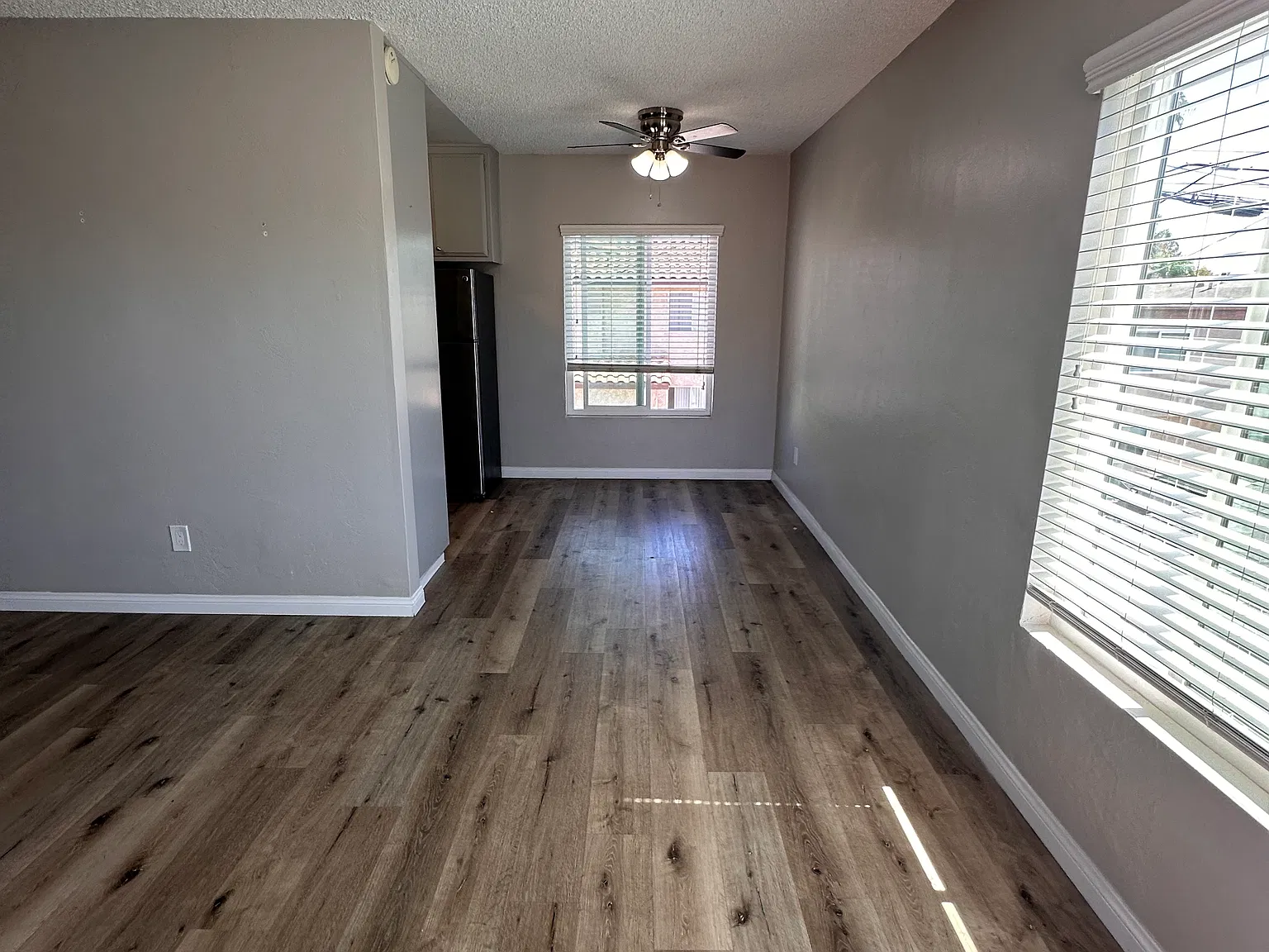 2 bed, 725 sqft, $2,450 — Photo 3