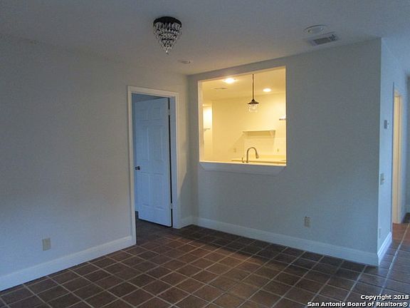 4th image of 11762 Mission Trace St