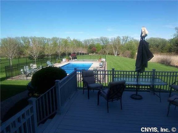 3rd image of 7715 Summerwood Pl