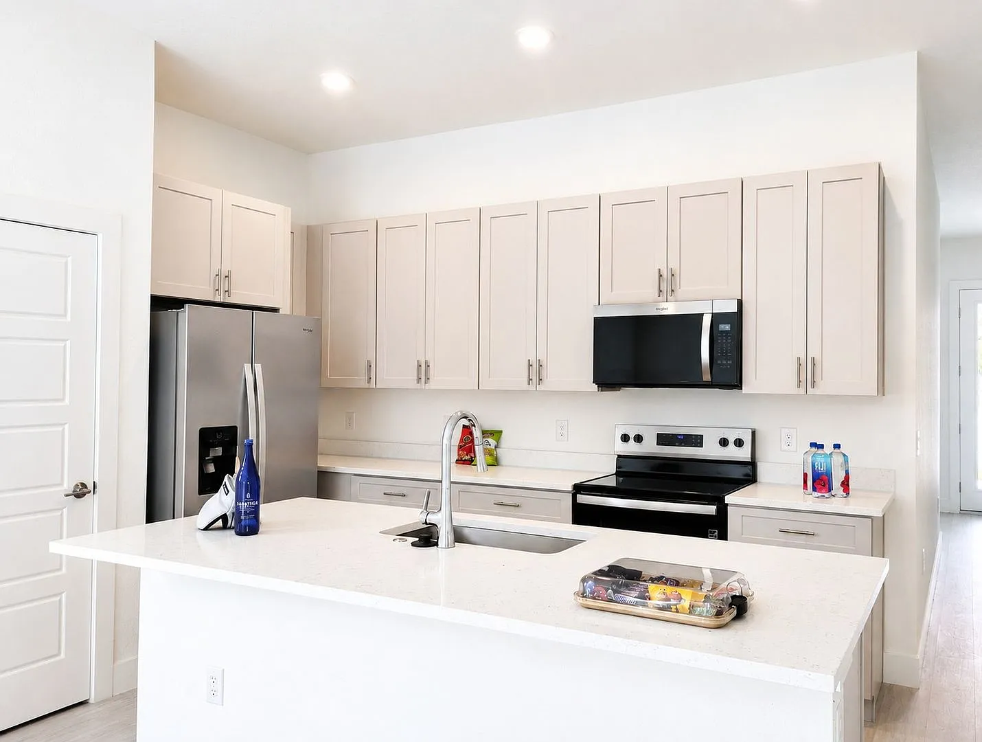 For Rent Brand New 2025 Duplex! — Photo 2