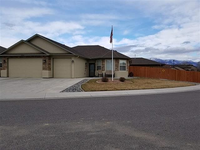 1st image of 3166 Cross Canyon Ln