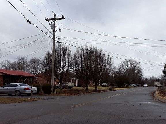 4th image of 139 Ashland Dr