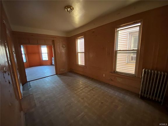 3rd image of 1171 Hoe Ave