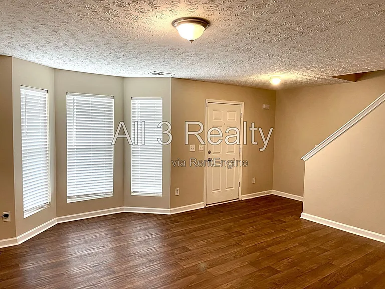 3022 Waldrop Cir — Photo 3