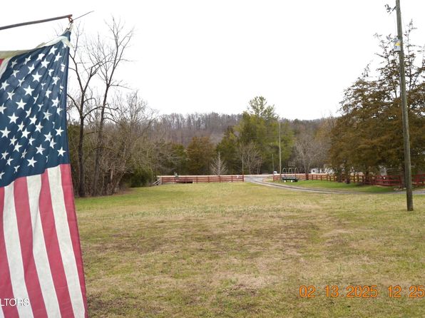 871 Hickory Valley Rd, Maynardville, TN 37807