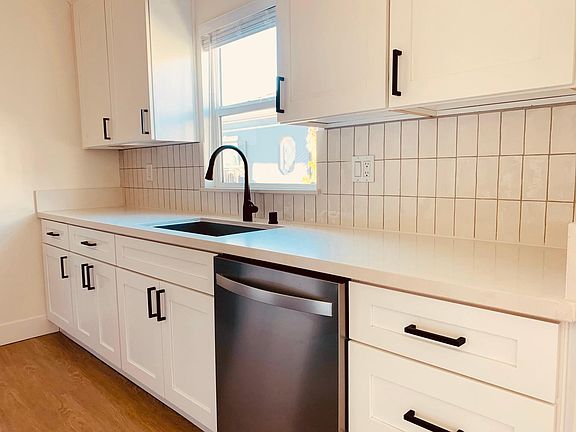 4th image of 322 N New Hampshire Ave APT 4
