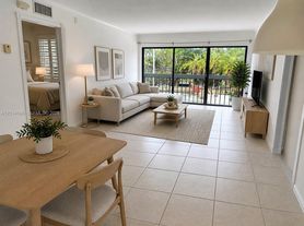 255 Galen Dr