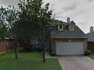 410 E Whitener Rd, Euless, TX 76040