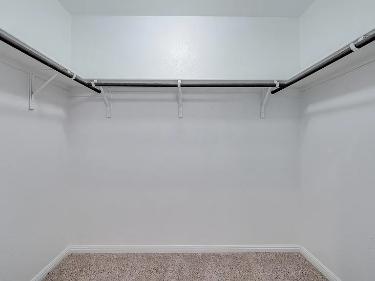 217 Yoakum St — Photo 15