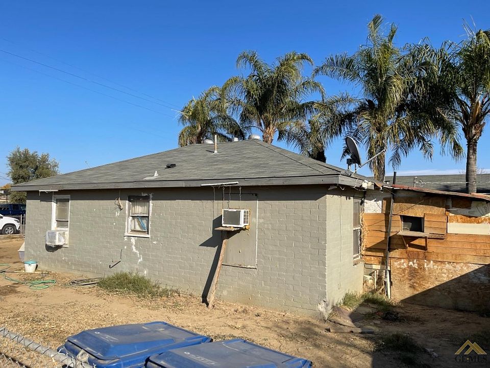 2nd image of 435 Lawson Rd