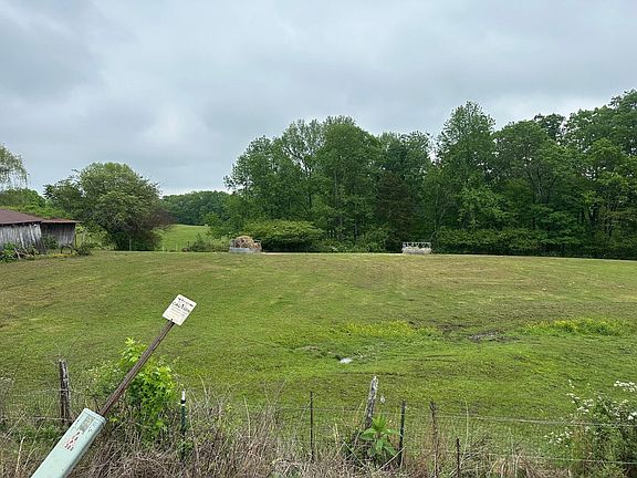 2nd image of 20 County Road 17