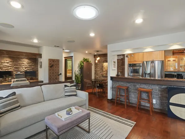 811 Caminito Del Sol, Carlsbad, CA 92011