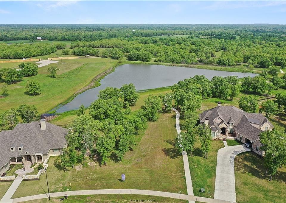 1st image of 4427 Williams Lake Dr