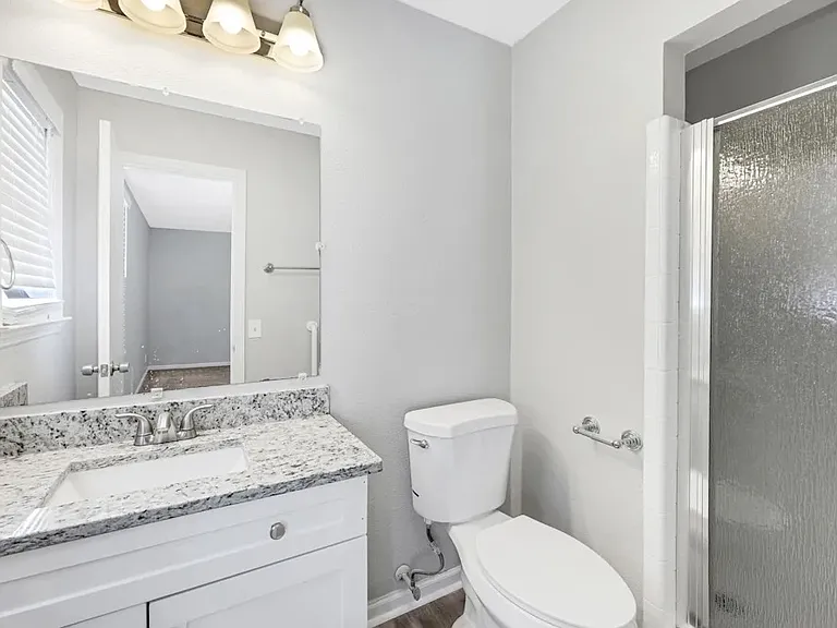 108 Lake Terrace Cir — Photo 9