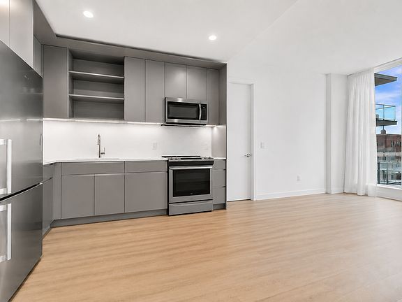 2nd image of 29-17 40th Ave #613
