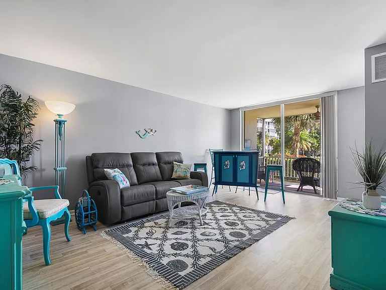2525 Florida Blvd #130 — Photo 4