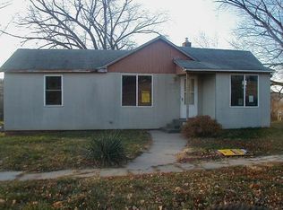 1701 L St, Tekamah, NE 68061