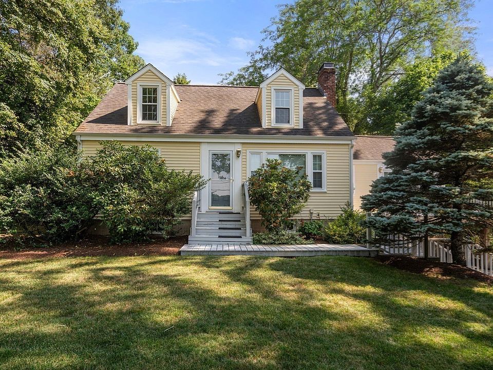 1st image of 167 Glezen Ln