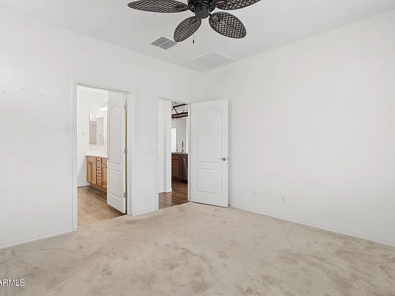 17863 W Hiddenview Dr — Photo 19