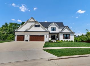506 Silver Lake Ct, Savoy, IL 61874