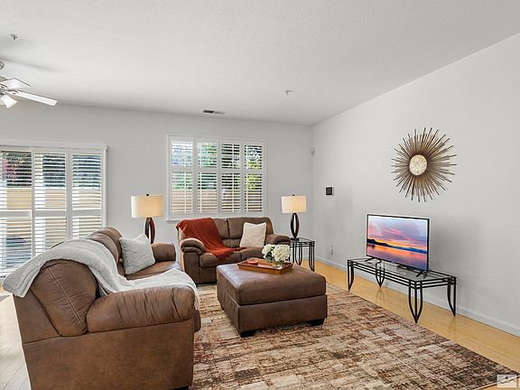 4th image of 2222 San Remo Dr