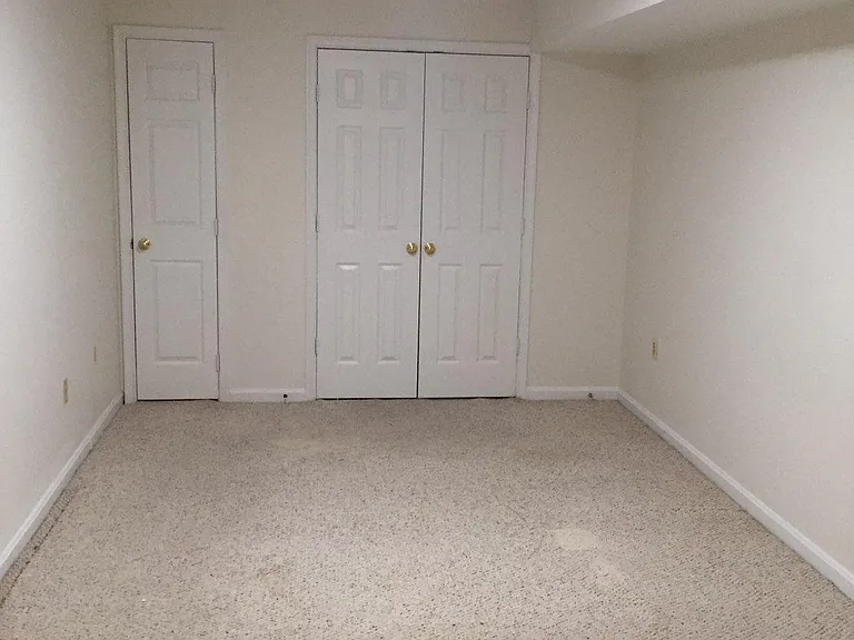 9703 Mount Royal Ct — Photo 7