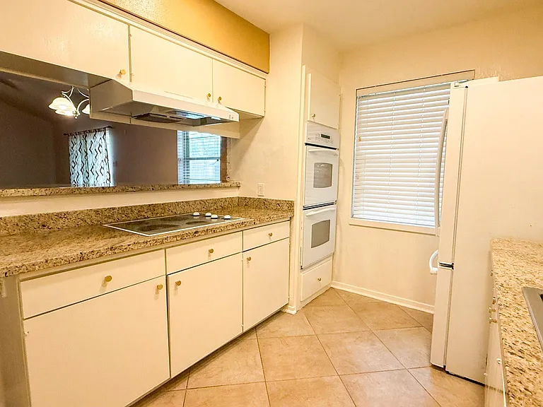 6007 Dryad Dr — Photo 9