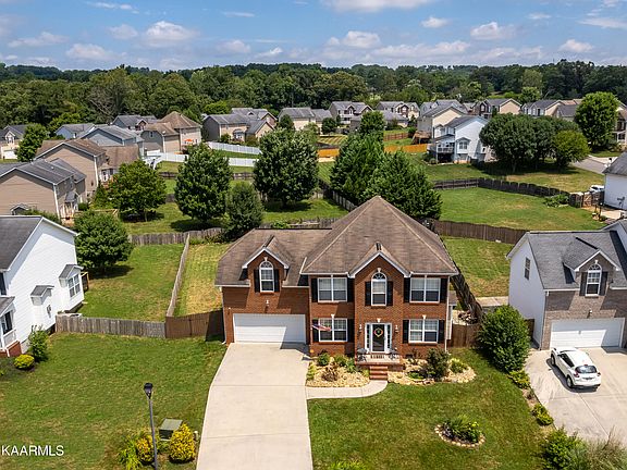 2nd image of 6007 Gallant Ln