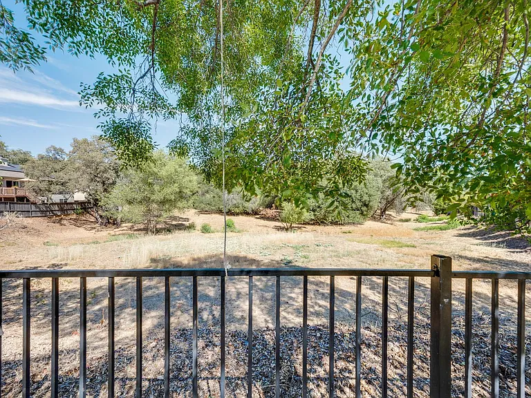 4011 Prairie Falcon Dr — Photo 55