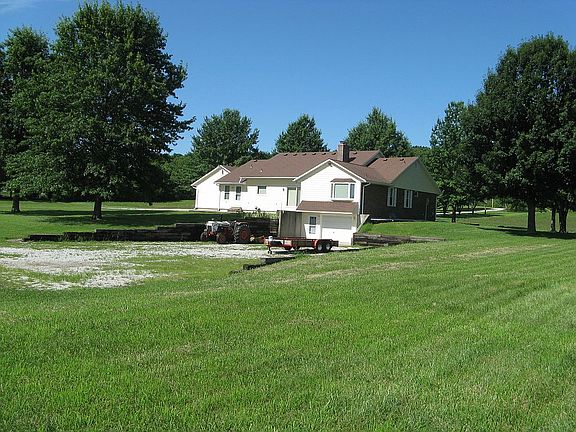 BACK VIEW/LOWER GARAGE...