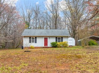 4306 Edgemore Rd, Greensboro, NC 27455