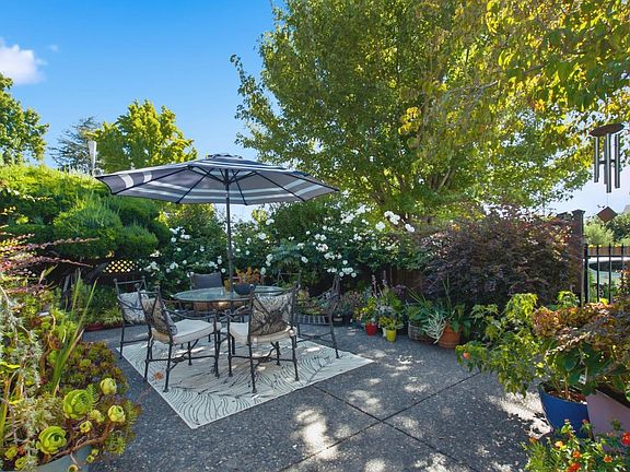 4th image of 46 Temelec Circle