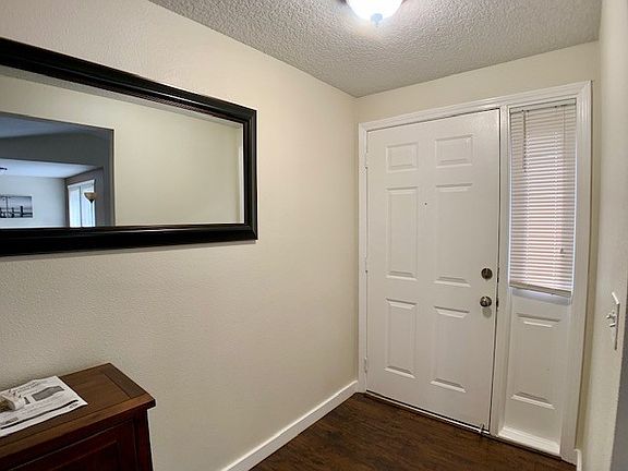 3rd image of 1711 SE Park Crest Ave