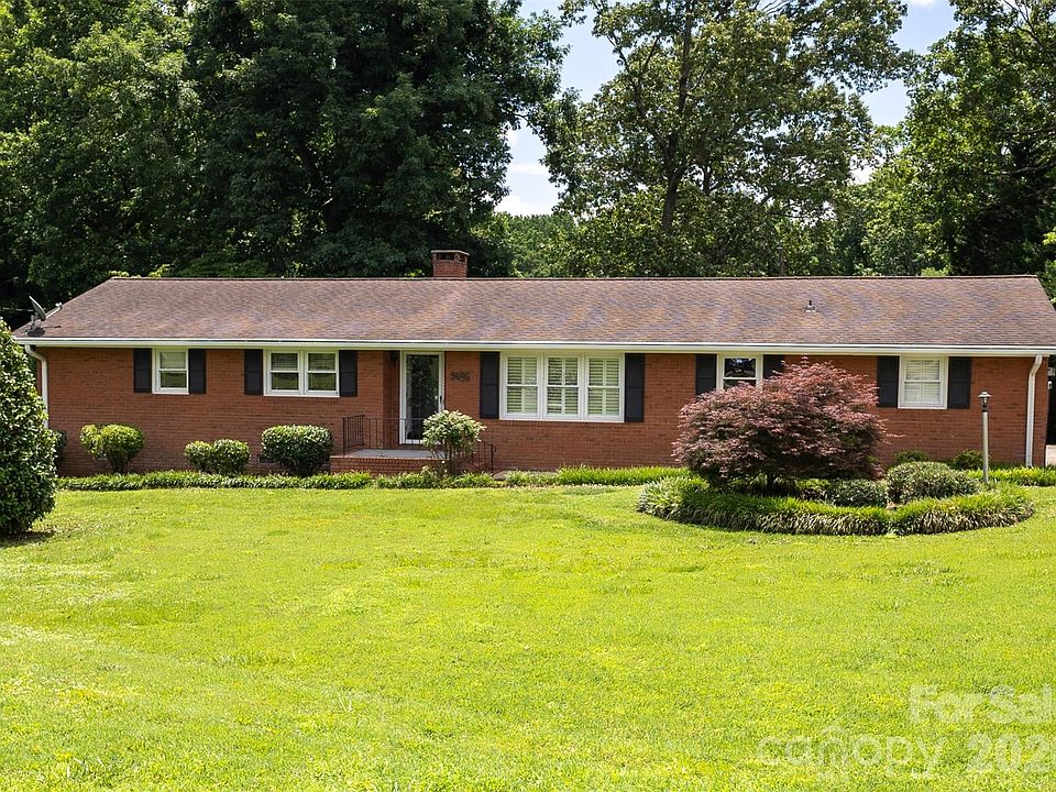 1st image of 118 Amity Cir