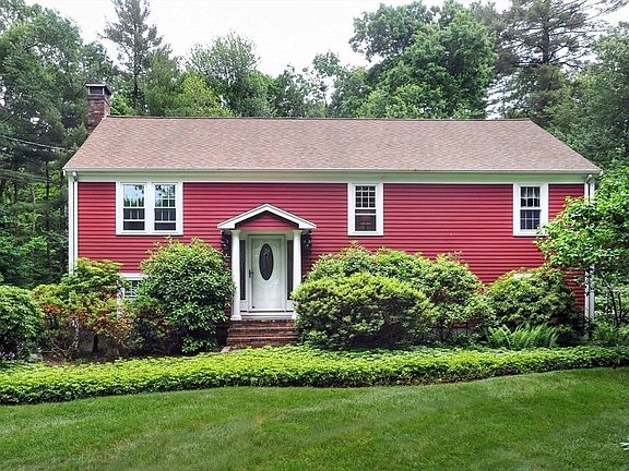 3rd image of 80 Fox Hill Dr