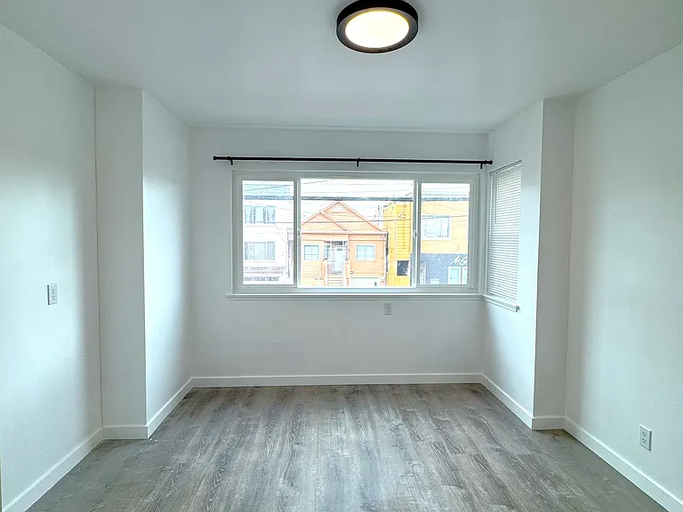 105 Sickles Ave #1 — Photo 10