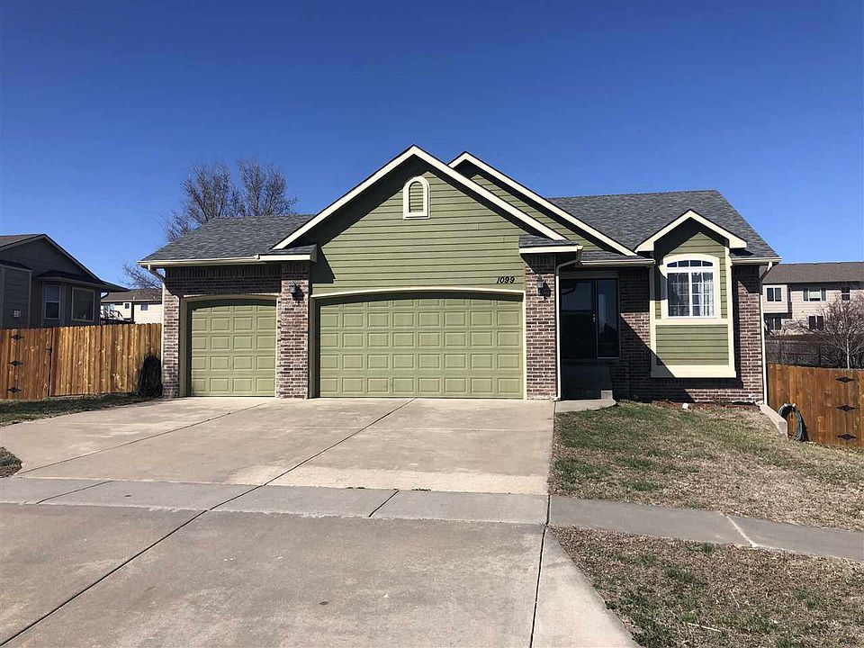 1st image of 1099 Leprechaun Dr