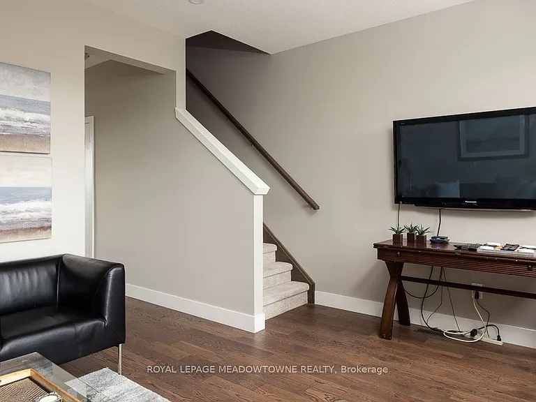 2144 Meadowgate Blvd — Photo 5