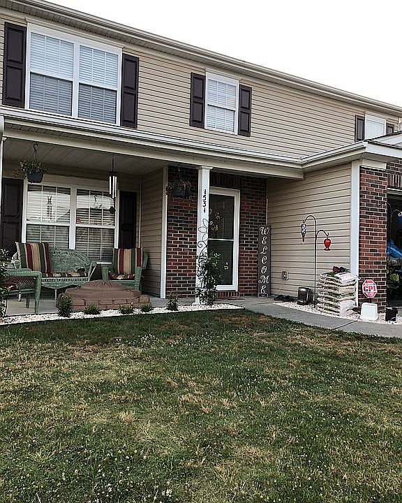 2nd image of 1531 April Knoll Ct