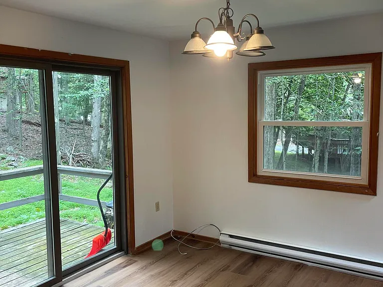 1070 Red Hawk Dr — Photo 10