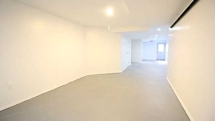 Rented by True Real Estate Group | media 11