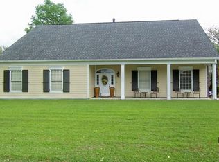 211 Rienzi Dr, Thibodaux, LA 70301